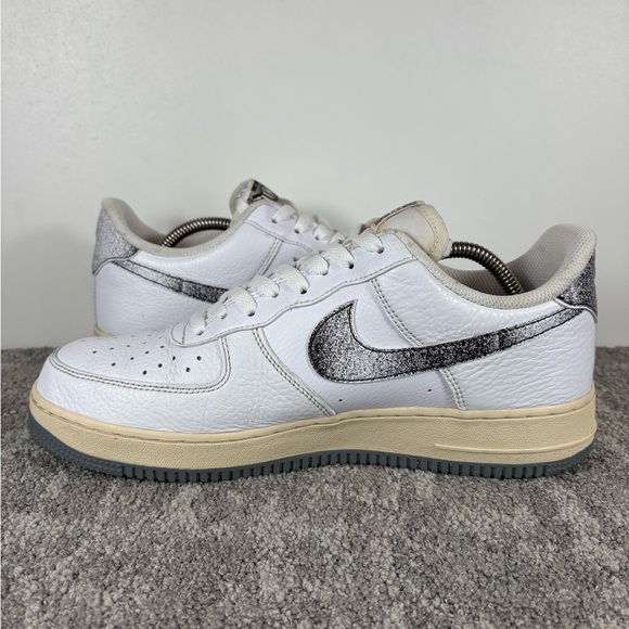 Nike Men’s Air Force 1 Low 50 Years of Hip-Hop Size 10.5 White/Grey |DV7183-100| - Picture 4 of 8